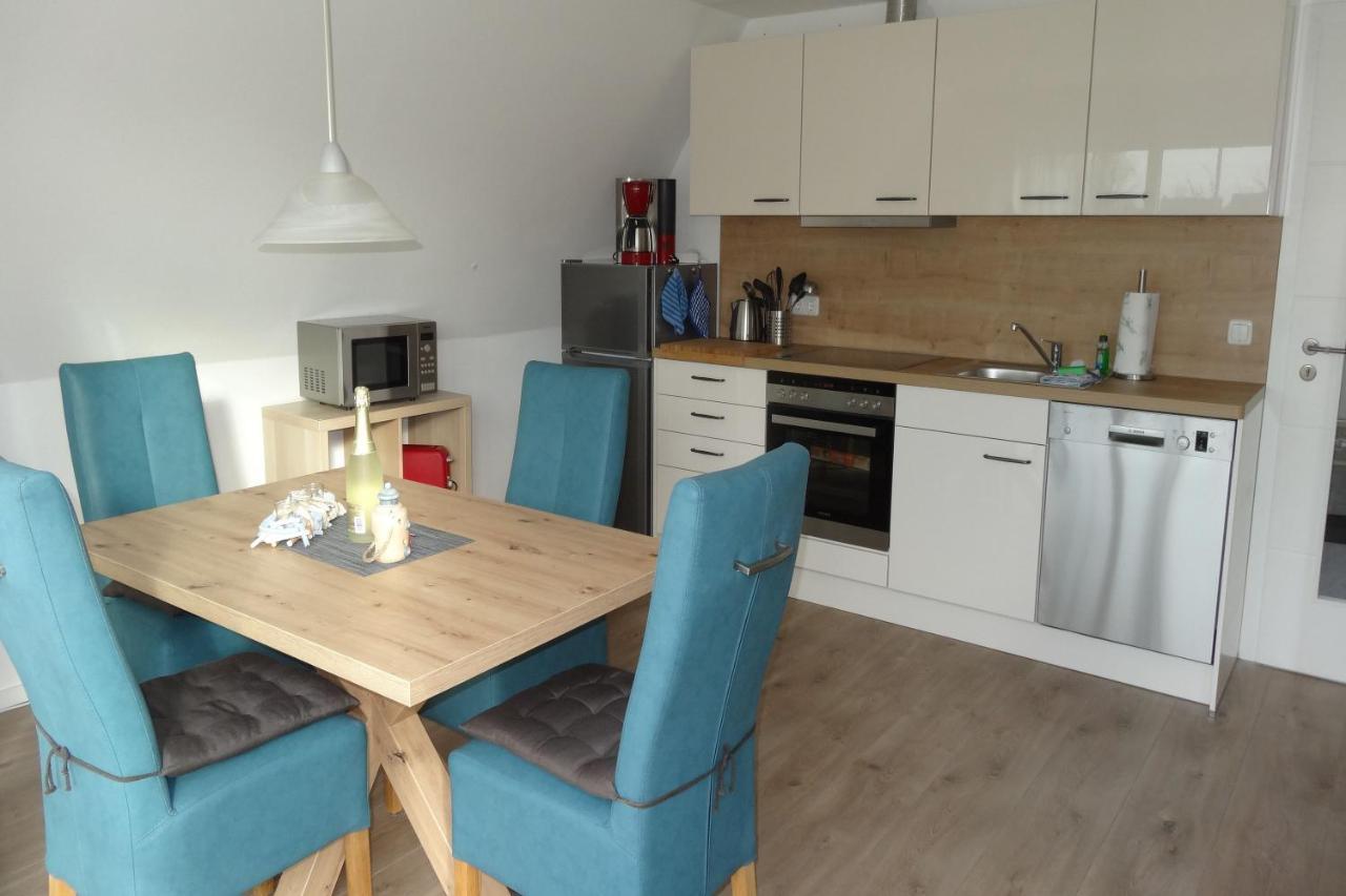 Ferienwohnung In Ruhiger Lage Und Mit Balkon - Ferienhaus Solamar Fewo Og Breege Kültér fotó